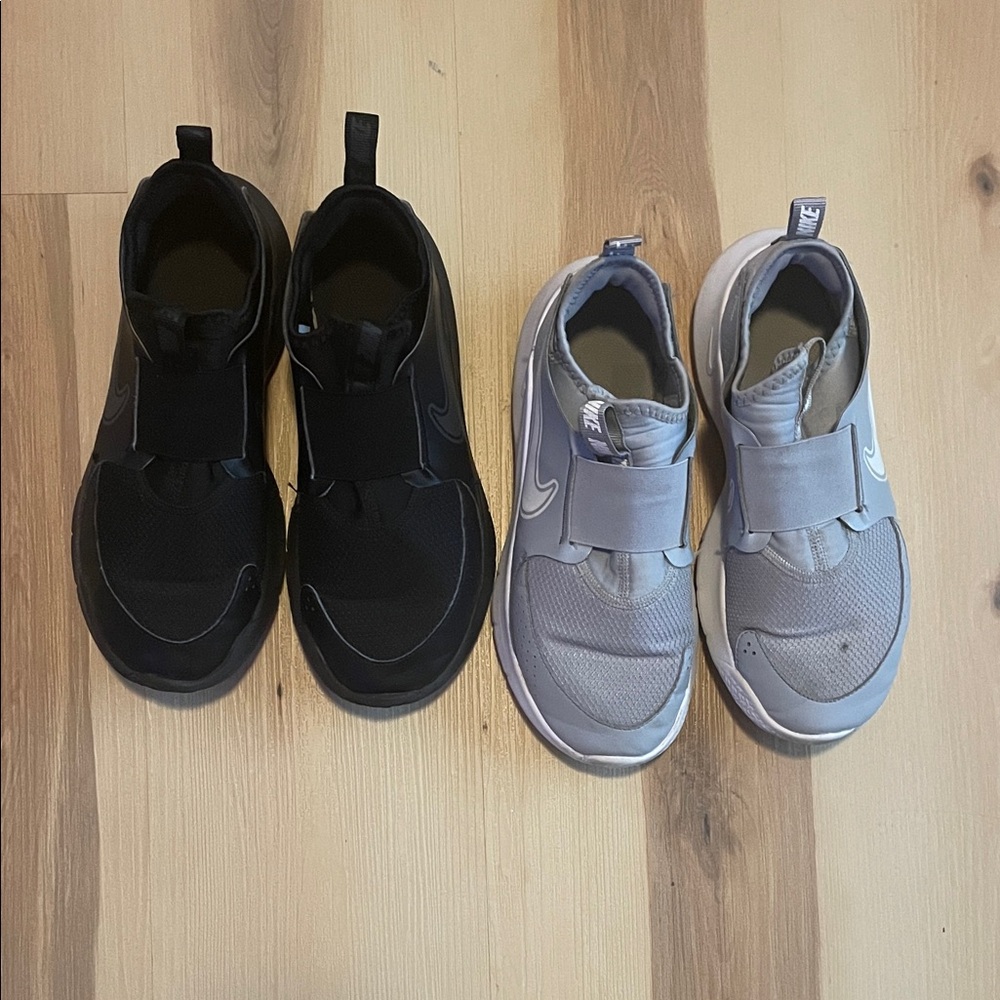 Nike Kids Black and Gray Sneakers